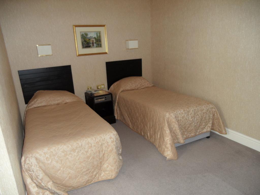 Glen Usk Hotel Llandrindod Wells Ngoại thất bức ảnh