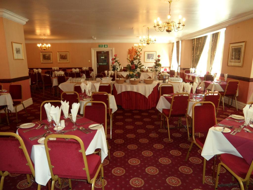 Glen Usk Hotel Llandrindod Wells Ngoại thất bức ảnh
