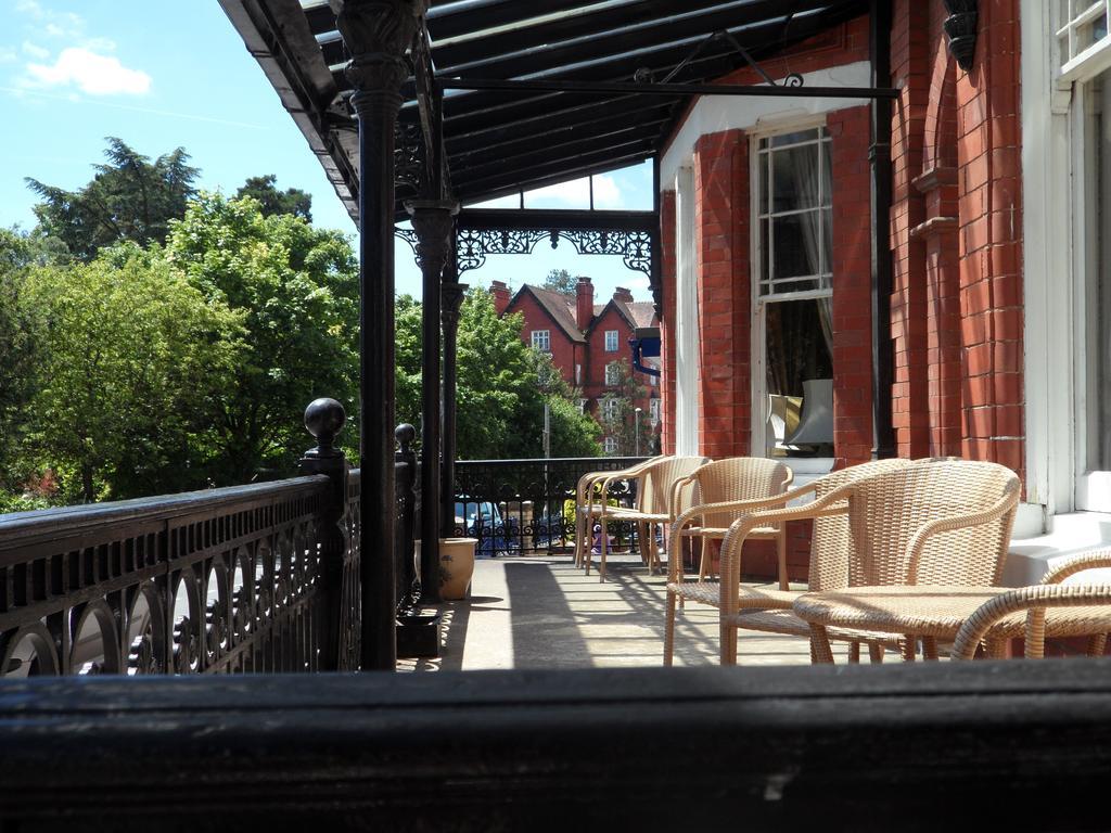 Glen Usk Hotel Llandrindod Wells Ngoại thất bức ảnh